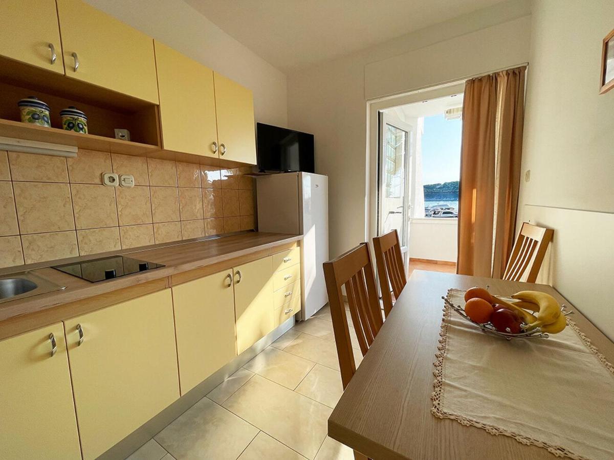 Apartments Near The Sea Barbat Barbat na Rabu Bagian luar foto