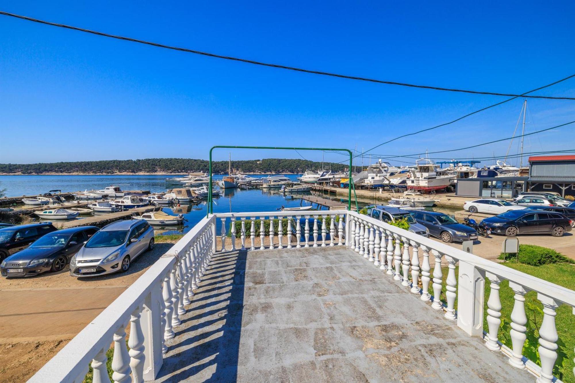 Apartments Near The Sea Barbat Barbat na Rabu Bagian luar foto