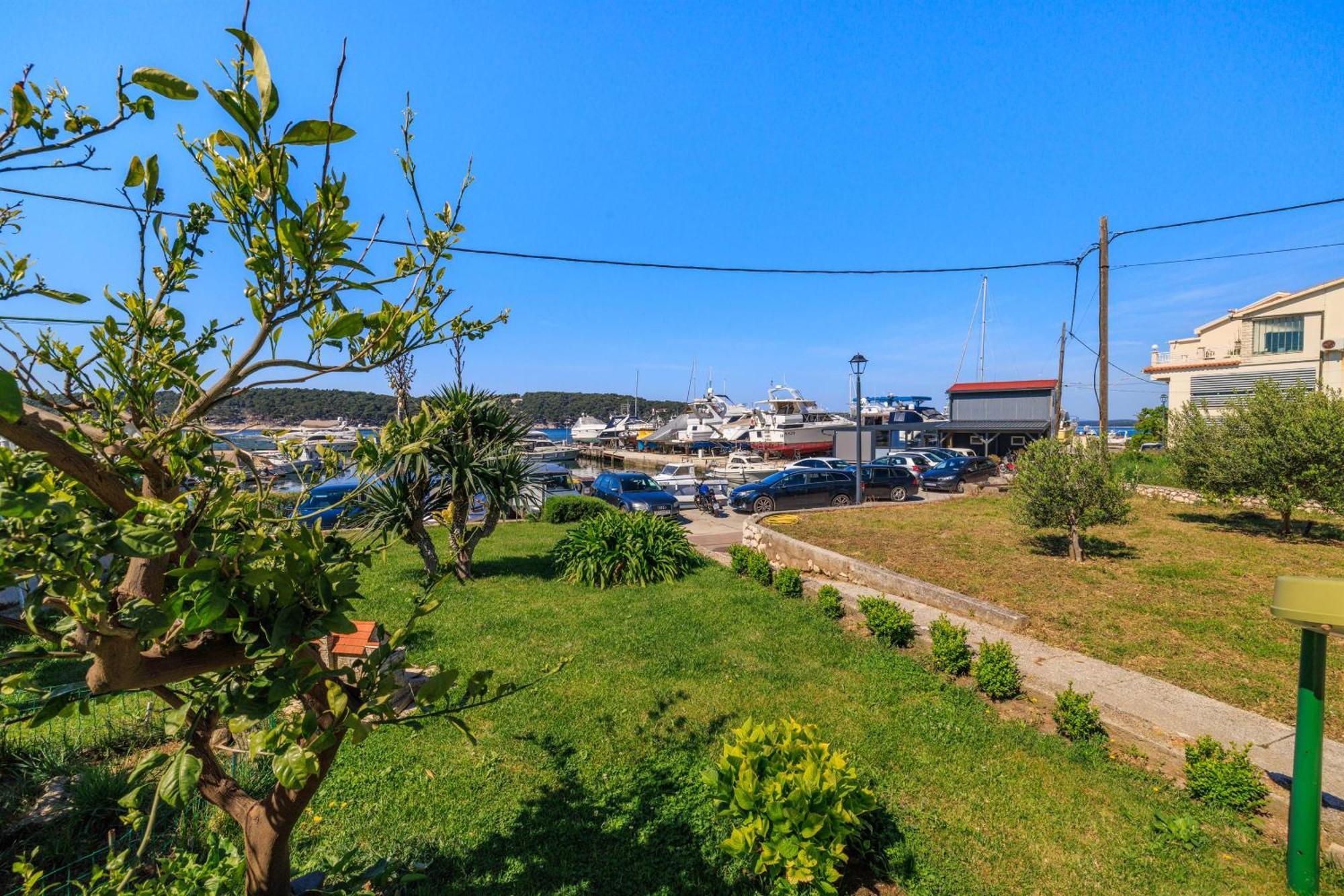 Apartments Near The Sea Barbat Barbat na Rabu Bagian luar foto